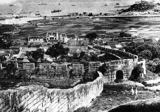 From Garrisoned District to Chinese Town: Land and Boundaries at the Kowloon Walled City, 1898-1912 | Architectural Histories