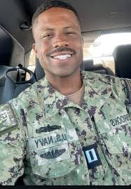 Nathan Holcomb's Instagram, Twitter & Facebook