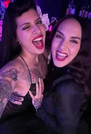 Tatiana Shmayluk and friends. 🖤