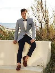 Though clothes shopping may seem tough if you're husky, there are actually a few important rules you can follow to make things easier. 190 Men S Outfit Ideas For Summer Weddings Mens Outfits Mens Fashion Menswear