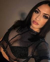 Brittany Conte's Instagram, Twitter & Facebook