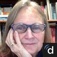 Sara Woolf's Instagram, Twitter & Facebook