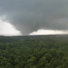 Learn how these deadly storms form and wreak havoc, and how you can reduce your risk. Video Emmy Winning Storm Chaser Has His Drone Sucked Into A Tornado While Filming Digital Photography Review