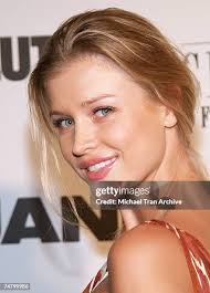 14 Joanna Goldstein Photos & High Res Pictures