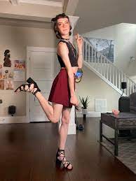 imagine taking me out on a date looking like this 🤭 : r/femboy