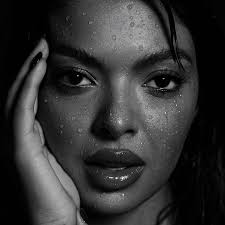 Sandy Monteiro (@sanmoonteiro)