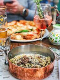 Is Pink Mamma The Most Instagrammable Restaurant In Paris Paris Restaurants Lunch Restaurants Beautiful Food