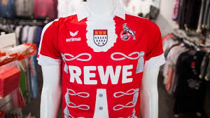L puma ford 90er shirt jersey home ls. Modejournalistin Uber Fussballtrikots Die 90er Lassen Grussen