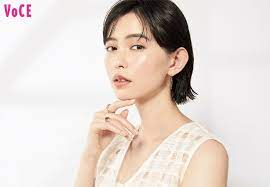 voce2020年3月号 比留川游 ヘアメイク コフレドール 毛穴 下地