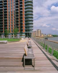 New providence wharf offers more than luxurious living. Roof Garden New Providence Wharf Skidmore Owings Merrill Archello