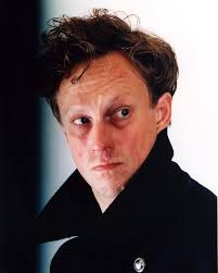 Anders Johannisson har lämnat oss efter en tids sjukdom. Han somnade in i  lugn och ro natten till måndag omgiven av fru och barn. ”Anders betydde  väldigt mycket för teatern, han var