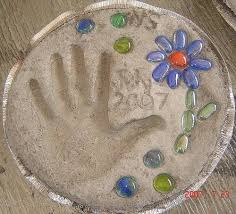 Only 3 left in stock (more on the way). Diy Cute Cement Stepping Stone With Handprints