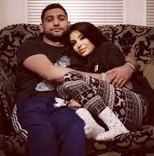 Boxer Amir Khan And Wife Reconcile Months After He Filed For Divorce And Accused Her Of Cheating See Photo He Shared On Ig Funny Pictures Funny Memes Haha