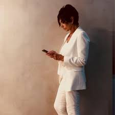 Lorena Albornoz (@lorenaperio)