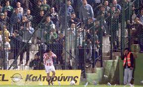 Η ιστορια ενοσ θρυλου η ιστορία του θρύλου μέσα από τα αρχεία των χρηστών του φόρουμ μας. Pana8hnaikos Olympiakos To Prwto Ntermpi Sth Lewforo Meta Apo 16 Xronia Sport Retro Gr