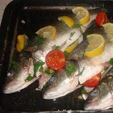 Anche in questo caso la spigola viene. Ricetta Spigola Al Forno
