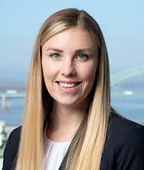 Alex Agee's Instagram, Twitter & Facebook