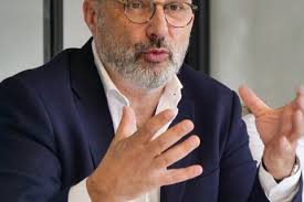 Robert Piper Archives