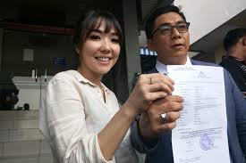 Mengaku dirinya dan kuasa hukumnya telah mengantongi nama yang menyebarkan video tersebut, gisella percaya diri kasus ini akan segera selesai. 4 Fakta Perkembangan Kasus Video Syur Hoaks Gisel Anastasia Halaman All Kompas Com