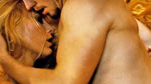 Blake Lively: Savages Threeway & Sex Scenes Were Awkward