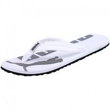 Tongs Epic Flip V2 Blanc Homme Puma Sandales Tongs La meilleure sélection pour la collection puma homme propose des articles pour les hommes toujours à la mode et qui, sans doute, aiment la marque puma. tongs epic flip v2 blanc homme puma