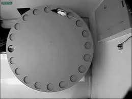 How scientists use anxiety and open spaces to see how the brain learns. Barnes Maze Dr Paulson S Lab Youtube