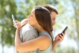 Image result for enganchado a redes sociales