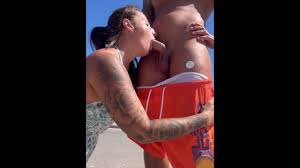 Ho fatto un pompino a uno sconosciuto per strada, volevo il suo latte😈💦