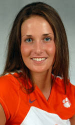 Volleyball Posts 3-1 Road Victory Over UNC