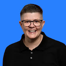 Case Study] LinkedIn Pages Expert Michelle J Raymond