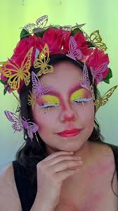 Gabba Gabba Makeup Studio #Clase #15 #maquillajeeditorial #makeup  #maquillaje #mariposas #maquilajeartistico #maquillajetutorial  #maquillajedeojos #maquillajetips #flor #flores #maquillajeprofesional ...