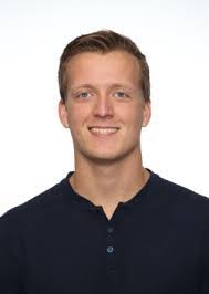 Ali Duarte's Instagram, Twitter & Facebook