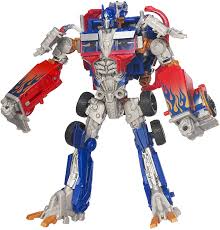 He is known for his work on transformers: Transformers Dark Of The Moon Ultimate Optimus Prime Mechtech Level 3 Elektronische Licht Und Sound Effekte Hasbro Amazon De Spielzeug