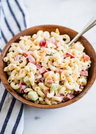 Pile it into a bowl and serve it at your next barbecue or picnic! Uno Macaroni Salad Easydinnerrecipes Protein Kick Zum Mittag Reis Tuna Macaroni Salad Holds A Special Place In My Heart Elieteleite