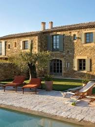 Charming Mediterranean Farmhouse Retreat In Provence Mediterranean Homes Old Farm Houses Provence
