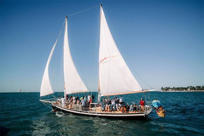 Charter Rates | Private, Half, & Full-Day Tours | Danger Charters