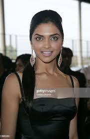 News Photo Deepika Padukone Attends The Zee Cine Awards 2008 Deepika Padukone Indian Bollywood Actress Bollywood Actress