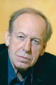 Rüdiger voglers figuren treten zurückhaltend auf, scheinen mit sich zu ringen und seine intellektuellen, softies, schriftsteller und bürgersöhne spielt er mit. Rudiger Vogler Age Birthday Biography Movies Facts Howold Co