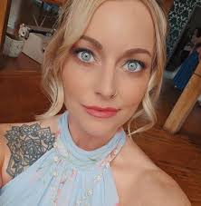 Which phone has better photo quality for concerts and family trips, Galaxy  S25 Ultra or Google Pixel 9?