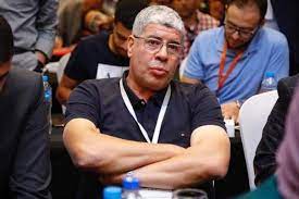 احمد شوبير عن منتقدى ضم محمود كهربا لمنتخب مصر : Ø£Ø­Ù…Ø¯ Ø´ÙˆØ¨ÙŠØ± Ù„Ø±Ø¦ÙŠØ³ Ø§Ù„Ø²Ù…Ø§Ù„Ùƒ Ø§Ù†Øª Ù…Ø§Ù„Ùƒ Ø¨Ø§Ù„Ø£Ù‡Ù„ÙŠ Ø±ÙƒØ² Ù…Ø¹ Ù†Ø§Ø¯ÙŠÙƒ ÙÙ‚Ø· ÙƒÙˆØ±Ø©Ù¡Ù¡