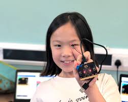 MobiDig Erasmus+ project training event continue- working in small groups  and exploring some cases- online presentation of digitised materials and  copyright issues.