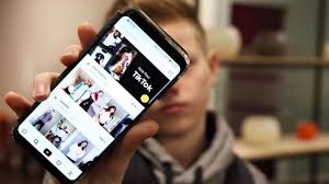 تعرف على تطبيق Tiktok الذي اجتاح العالم موقع كرار نت Karrarnet Tok Marketing Tik Tok