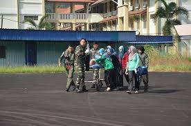 Ianya terletak sejauh 32km dari pantai barat negeri pahang dan berukuran 20km panjang serta selain daripada pengangkutan laut, anda juga boleh menggunakan pengangkutan udara ke pulau tioman daripada lapangan terbang sultan. Penugasan Penerbangan Ihsan Oleh Tudm Tentera Udara Diraja Malaysia Facebook