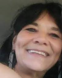 Carolyn Leggett's Instagram, Twitter & Facebook