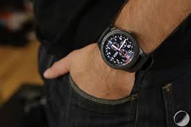 Deux colliers en croix et une. Test Samsung Gear S3 Notre Avis Complet Montres Bracelet Connectes Frandroid