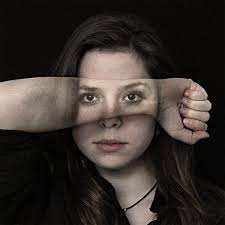 Este tipo de cera puedes encontrarla fácilmente en cualquier si te ha gustado este artículo sobre como depilarse los brazos puedo recomendarte otros tipos de. Depilarse Los Brazos Es Esteticamente Necesario Otras Opciones A La Cera