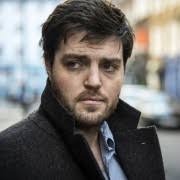 Tom Burke (IV)