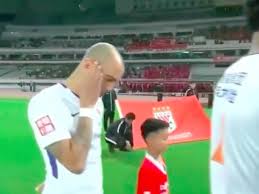 Sou mais forte e vou mais longe quando aqui estás te adoro senhor!!. Diego Tardelli Fined Suspended For Disrespecting Chinese Flag Sports Supchina