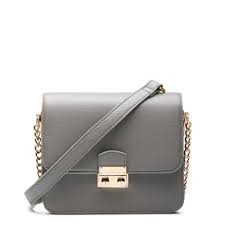 Voor een aftrap, zou ik willen vertellen over de goede kwaliteit van de materialen. Crossbody Tas Kopen Gratis Verzending Van Alle Tassen