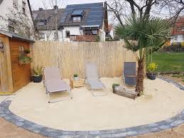 Casale giada ist ein hübsches ferienhaus mit pool in den marken. Strandecke Im Garten Kleine Hinterhof Pools Garten Schwimmbader Hinterhof